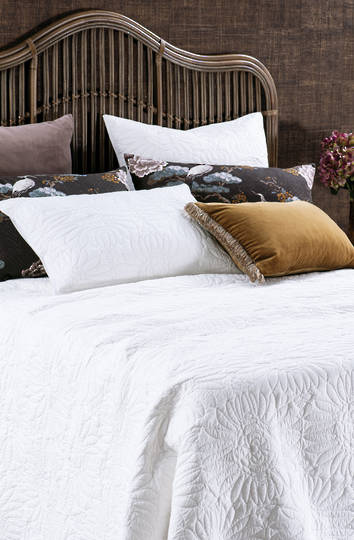 Bianca Lorenne - Feza White Bedspread - Pillowcase and Eurocase Sold Separately